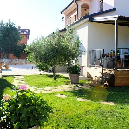 Lila Apartment *