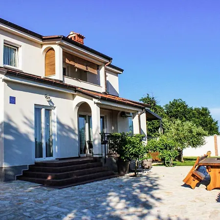 Apartman Lila