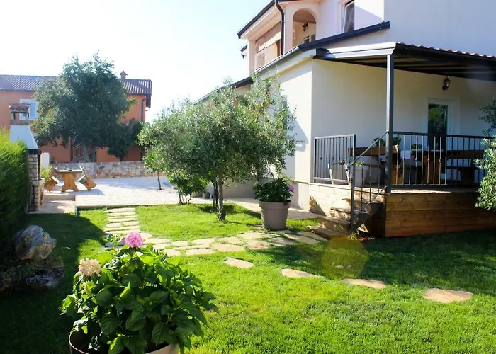 Lila Apartman *