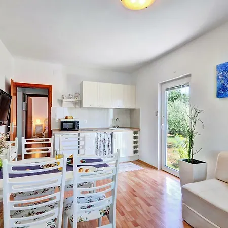 Lila 公寓 Novigrad Istria