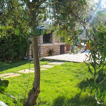 Lila * Novigrad Istria