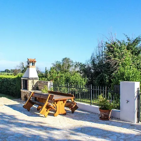 Lila Novigrad Istria