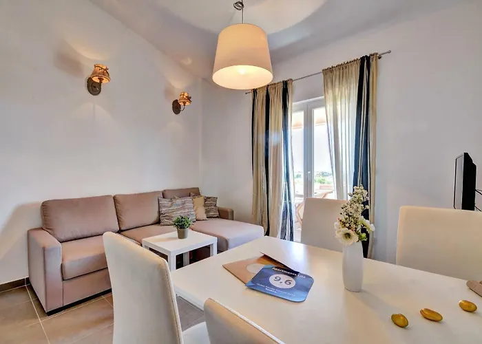 Lila Novigrad Istria